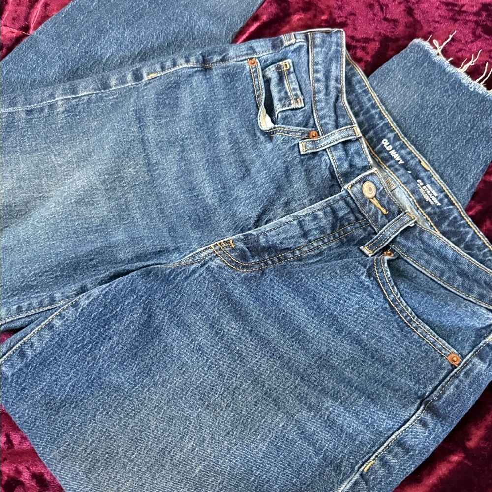 Old Navy Straight-Leg Midwash Blue Jeans - Picture 2 of 4
